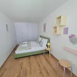 I Apartment *